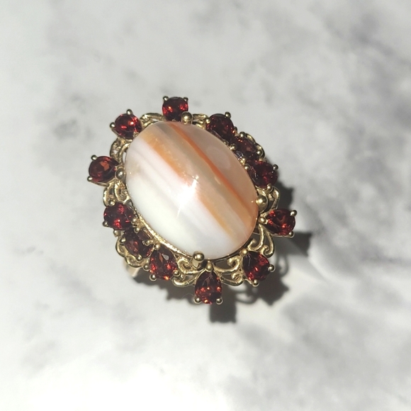 Ring Mozambique Banded Agate w Garnet Halo Gold Bonded setting size 9 - Picture 1 of 6